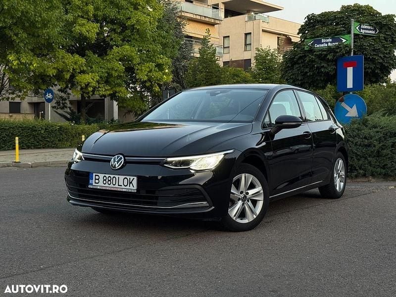 Culoarenegru Utilizat 2020 VW Golf VII Life Hatchback | 16.500 EUR (Preț OK) - Imagine 1/4