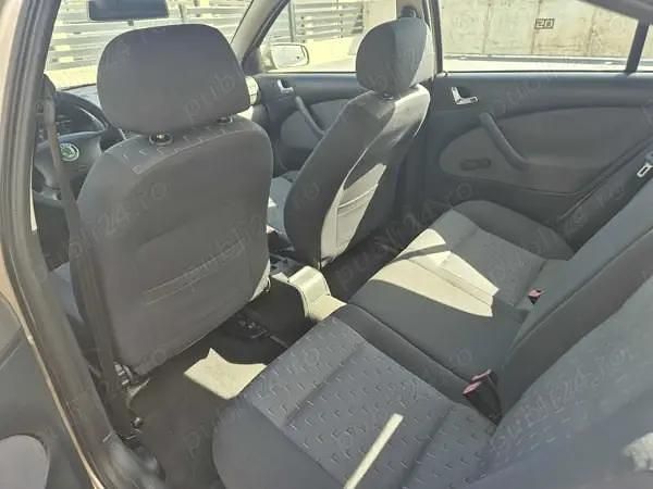 Second-hand Skoda Octavia 75 CP (55 kW) 2005 Berlinǎ