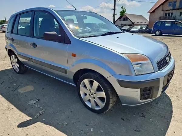 Second-hand Ford Fusion 80 CP (58 kW) 2006 Albastru Berlinǎ