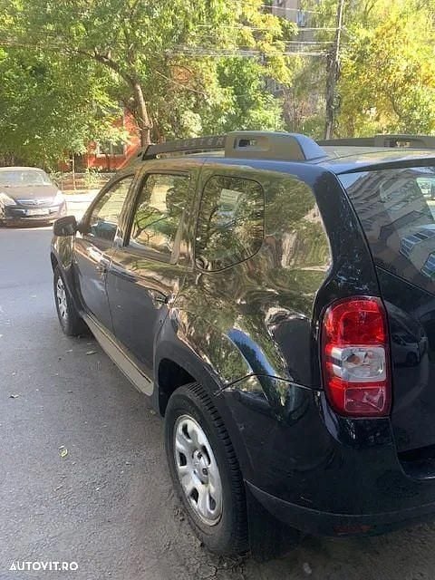 Culoarenegru Utilizat 2016 Dacia Duster SUV | 9.200 EUR (Super Preț) - Imagine 1/4