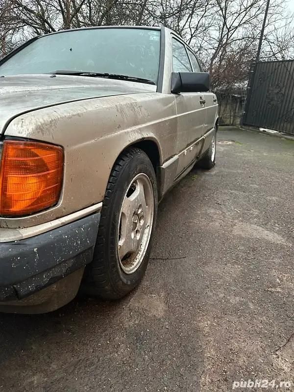 Utilizat 1992 Mercedes 190 Berlinǎ | 1.499 EUR - Imagine 1/4