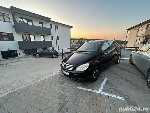 Utilizat 2005 Mercedes A180 Monovolum | 1.700 EUR (Scump) - Imagine 1/4