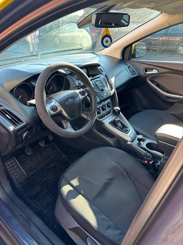 Utilizat 2011 Ford Focus Hatchback | 3.150 EUR (Preț bun) - Imagine 1/4