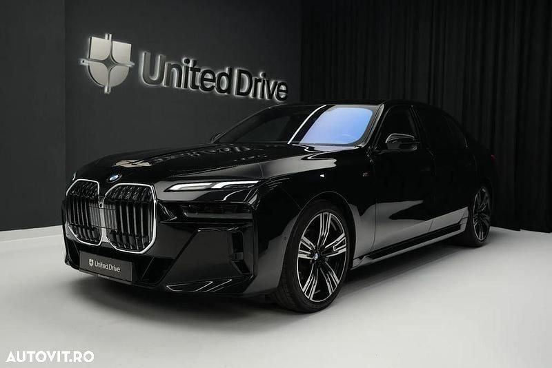 Culoarenegru Utilizat 2024 BMW 740 Berlinǎ | 104.000 EUR (Preț bun) - Imagine 1/4