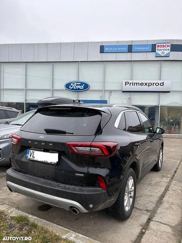 Second-hand Ford Kuga 180 CP (132 kW) 2024 Culoarenegru SUV