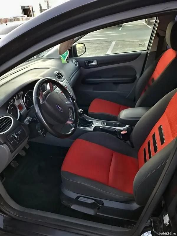 Second-hand Ford Focus 85 CP (62 kW) 2008 Negru Hatchback