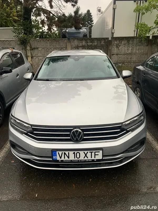 Utilizat 2021 VW Passat Break | 13.000 EUR (Super Preț) - Imagine 1/4