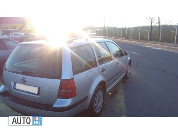 Second-hand VW Golf IV 101 CP (74 kW) 2005 Gri Break