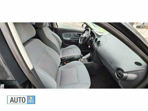Second-hand Seat Ibiza 75 CP (55 kW) 2004 Negru Hatchback