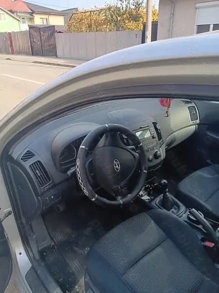 Utilizat 2009 Hyundai i30 Break | 2.990 EUR (Preț bun) - Imagine 1/4