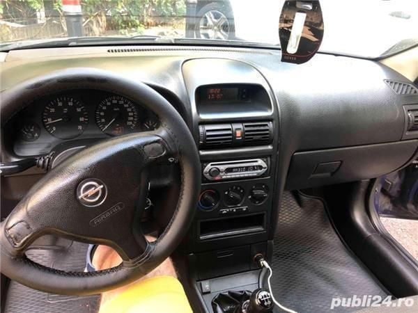 Albastru Utilizat 2006 Opel Astra Hatchback | 1.900 EUR (Preț OK) - Imagine 1/4