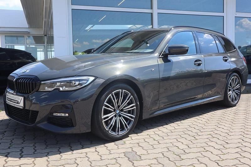 Utilizat 2022 BMW 330 M Sport Break | 37.568 EUR (Preț OK) - Imagine 1/1
