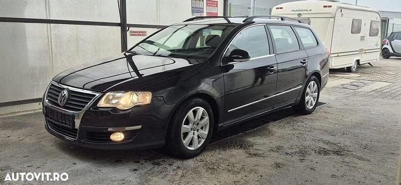 Culoarenegru Utilizat 2006 VW Passat Break | 2.350 EUR (Preț bun) - Imagine 1/4