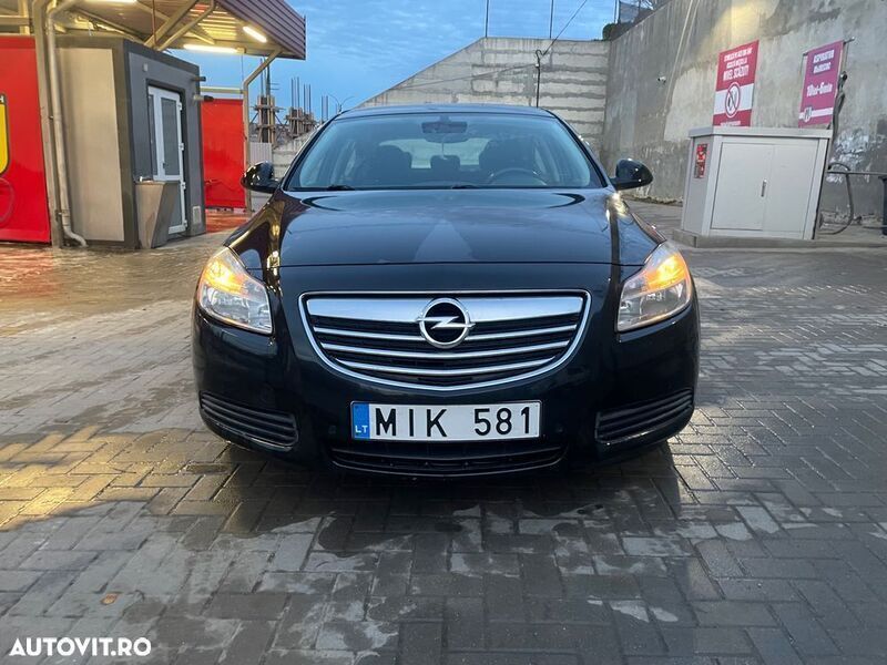 Negru Utilizat 2011 Opel Insignia Berlinǎ | 3.300 EUR (Preț bun) - Imagine 1/4