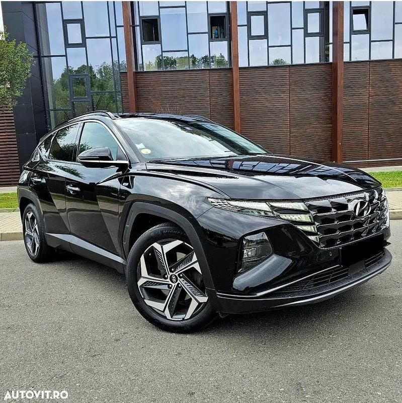 Culoarenegru Utilizat 2022 Hyundai Tucson SUV | 22.990 EUR (Puțin scump) - Imagine 1/4