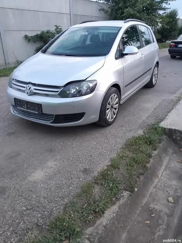 Utilizat 2010 VW Golf VI Hatchback | 2.650 EUR (Super Preț) - Imagine 1/4