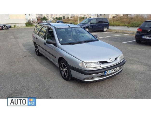 Argintiu Utilizat 1999 Renault Laguna Break | 1.999 EUR - Imagine 1/4