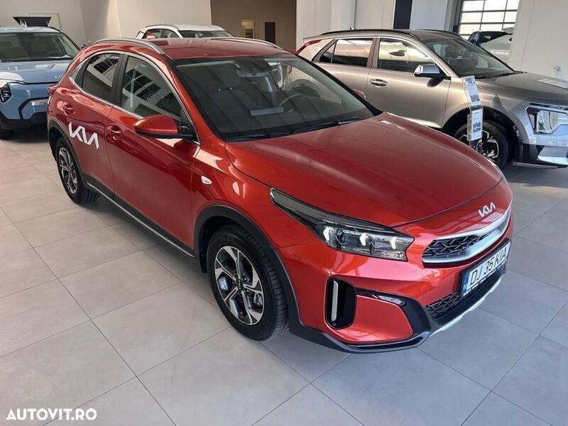Portocaliu Utilizat 2023 Kia XCeed City SUV | 22.501 EUR - Imagine 1/4