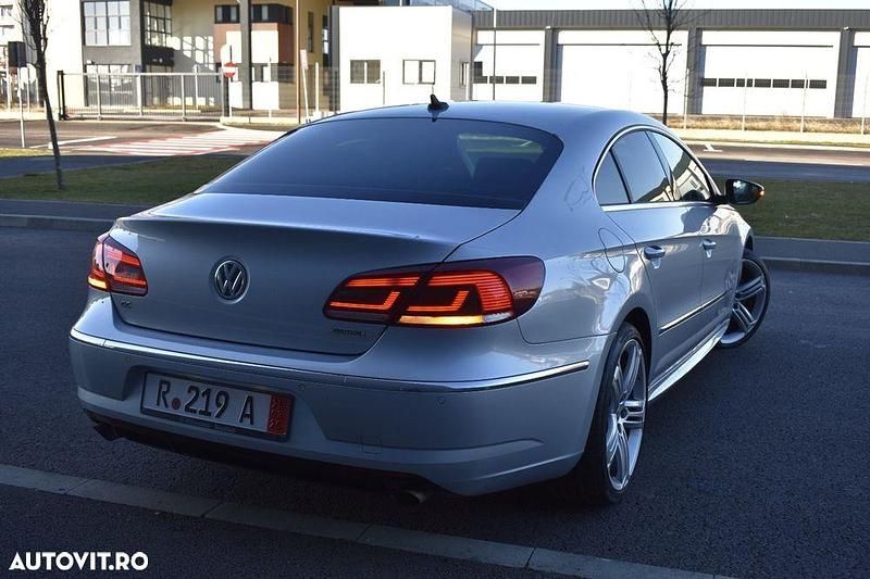 Second-hand VW Passat 177 CP (130 kW) 2015 Culoareargint Berlinǎ