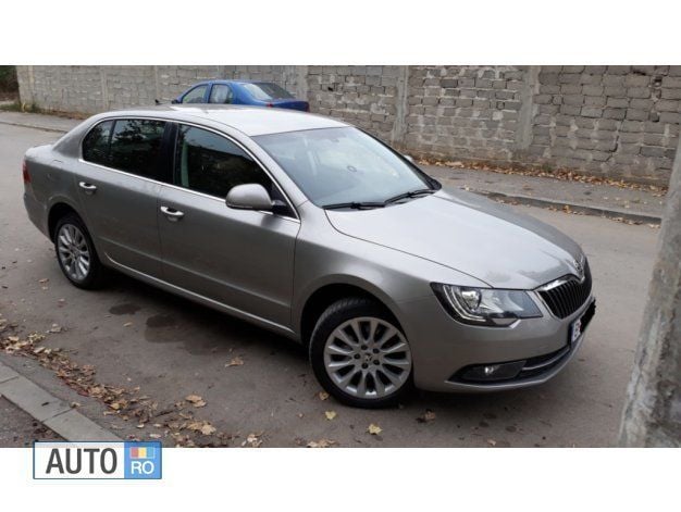 Bej Utilizat 2015 Skoda Superb Berlinǎ | 13.000 EUR (Preț OK) - Imagine 1/4