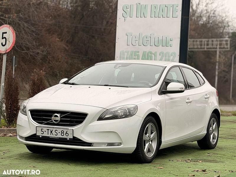 Culoarealb Second-hand 2014 Volvo V40 | 4.990 EUR (Super Preț) - Imagine 1/4