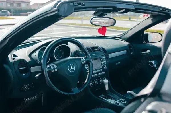 Second-hand Mercedes SLK200 177 CP (130 kW) 2004 Cabrio