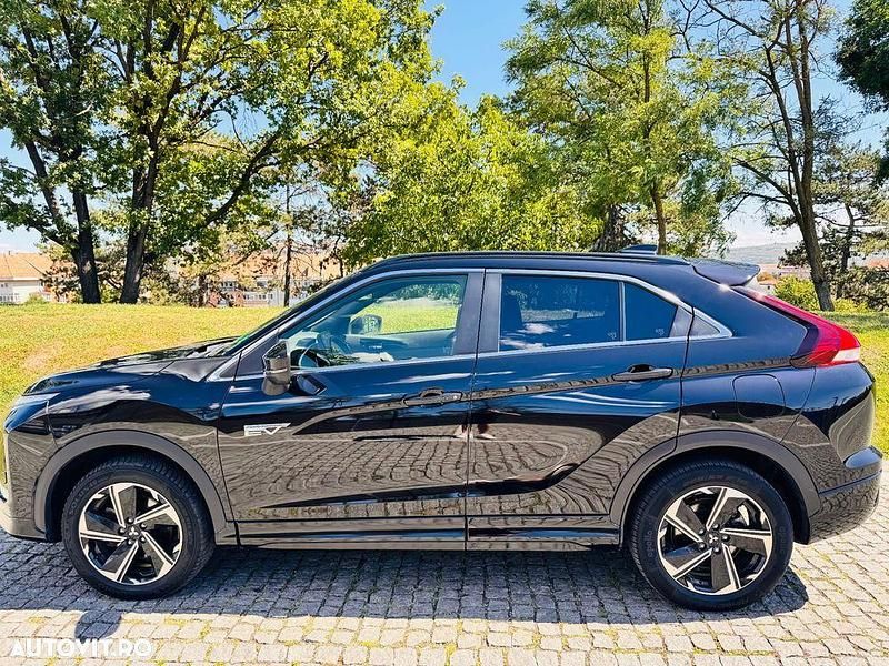 Culoarenegru Utilizat 2023 Mitsubishi Eclipse Cross Plus SUV | 22.350 EUR (Puțin scump) - Imagine 1/4
