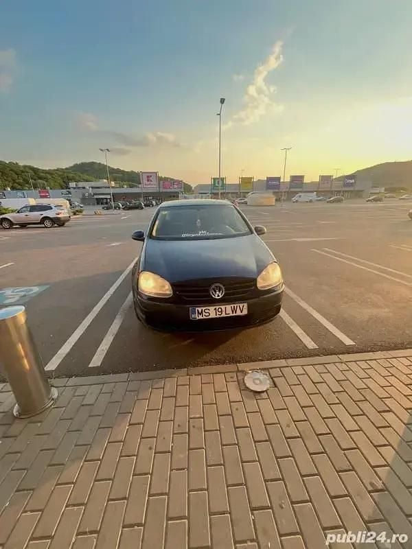 Utilizat 2004 VW Golf V Berlinǎ | 1.700 EUR - Imagine 1/4