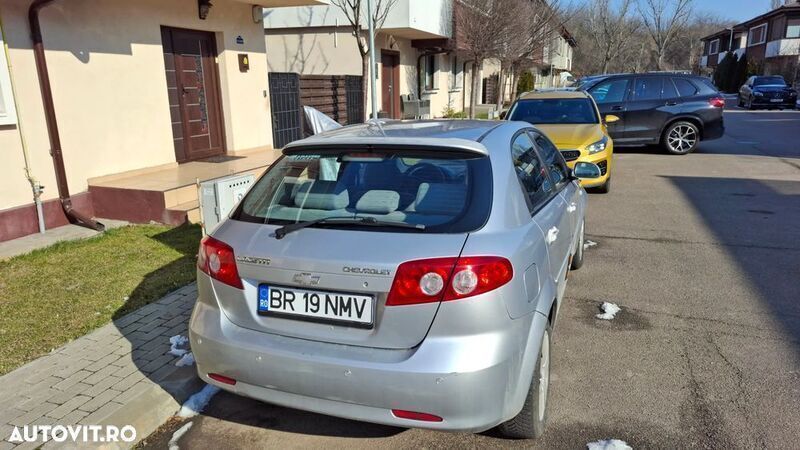 Gri Utilizat 2008 Chevrolet Lacetti Hatchback | 1.500 EUR - Imagine 1/4