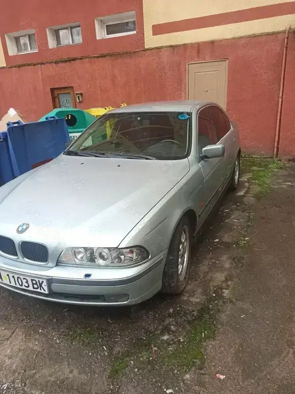 Verde Utilizat 1999 BMW 530 Berlinǎ | 1.800 EUR - Imagine 1/4