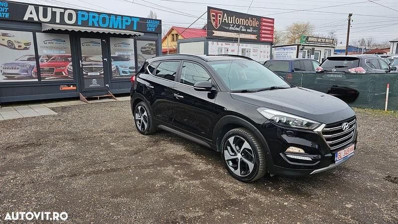 Second-hand Hyundai Tucson Premium 141 CP (103 kW) 2016 Culoarenegru SUV