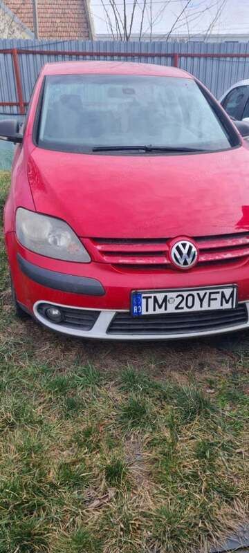 Rosu Utilizat 2008 VW Golf Plus Monovolum | 2.000 EUR - Imagine 1/4