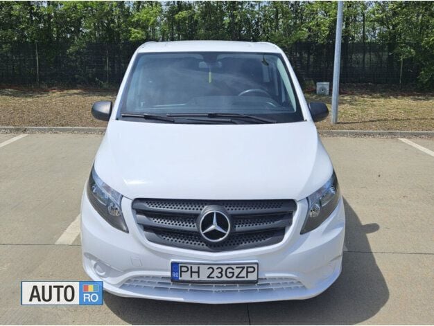 Alb Utilizat 2018 Mercedes Vito Monovolum | 18.900 EUR (Preț OK) - Imagine 1/4