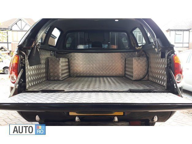 Second-hand Mitsubishi L200 134 CP (98 kW) 2010 Negru Pickup