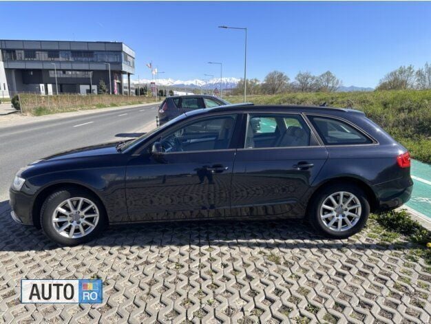 Second-hand Audi A4 150 CP (110 kW) 2015 Albastru marin Break