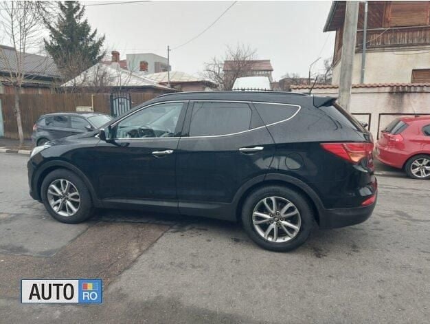 Second-hand Hyundai Santa Fe 197 CP (144 kW) 2013 Negru SUV