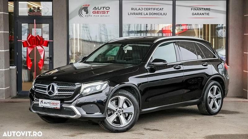 Second-hand Mercedes GLC250 204 CP (150 kW) 2017 Culoarenegru SUV