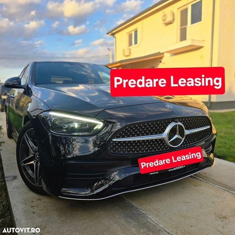 Culoarenegru Utilizat 2021 Mercedes C300 Berlinǎ | 45.054 EUR (Preț OK) - Imagine 1/4