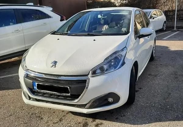 Second-hand Peugeot 208 Active 82 CP (60 kW) 2016 Alb Hatchback