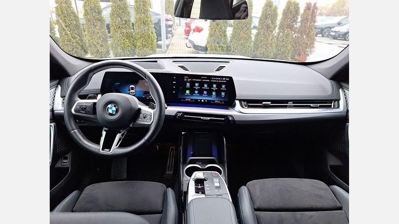 Second-hand BMW X1 Comfort Edition 204 CP (150 kW) 2025 Alb alpine SUV