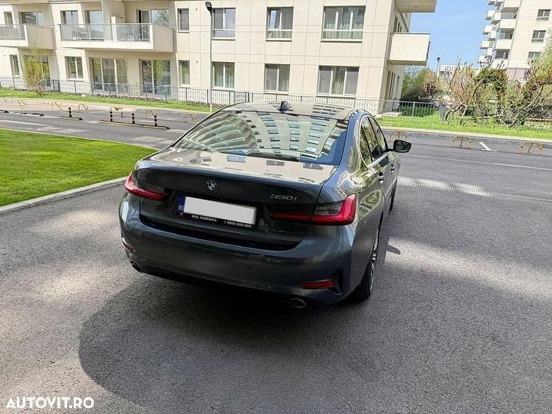 Second-hand BMW 330 Advantage 258 CP (189 kW) 2020 Culoaregri Berlinǎ