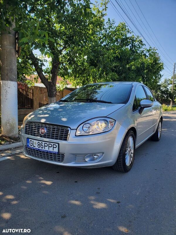Gri Utilizat 2008 Fiat Linea Active Berlinǎ | 1.480 EUR - Imagine 1/4