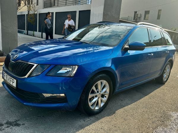 Albastru Utilizat 2018 Skoda Octavia Style Berlinǎ | 9.160 EUR (Preț bun) - Imagine 1/4