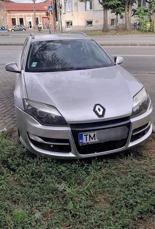 Utilizat 2011 Renault Laguna III Break | 2.700 EUR (Preț bun) - Imagine 1/4