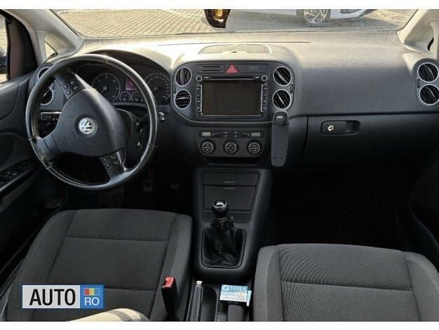 Second-hand VW Golf IV 140 CP (102 kW) 2005 Albastru Hatchback