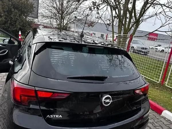 Second-hand Opel Astra 130 CP (95 kW) 2020 Negru Hatchback