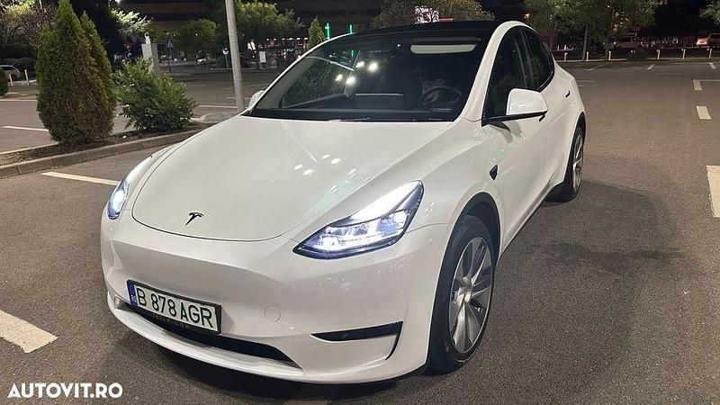 Culoarealb Utilizat 2023 Tesla Model Y RWD SUV | 32.600 EUR - Imagine 1/4