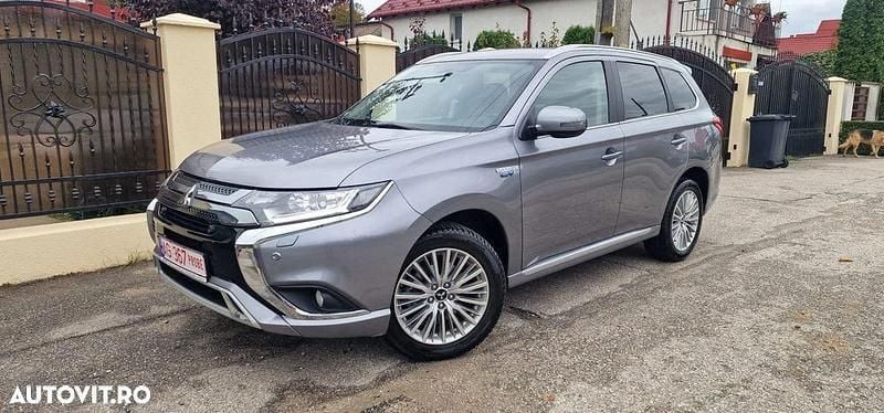 Culoaregri Second-hand 2019 Mitsubishi Outlander P-HEV Diamant Edition SUV | 16.790 EUR (Preț OK) - Imagine 1/4