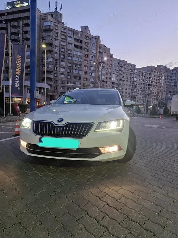 Alb Utilizat 2018 Skoda Superb Business Line Monovolum | 12.200 EUR (Puțin scump) - Imagine 1/4