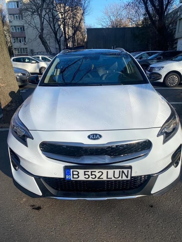 Alb Utilizat 2021 Kia XCeed 2 SUV | 20.100 EUR (Preț bun) - Imagine 1/4